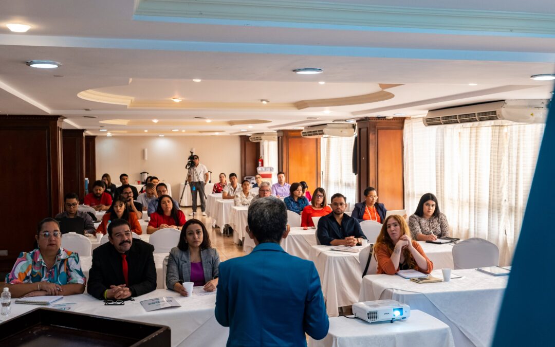 El CHEPES, fortalece las capacidades del personal de @ProasolHN compartiendo el Taller sobre «Políticas Públicas Sociales y Vulnerabilidad»